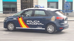 La Polic&iacute;a sorprende a un joven estrangulando a su novia en un piso de Carabanchel