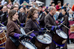 La Semana Santa madrile&ntilde;a finaliza en la Plaza Mayor al ritmo de la tamborrada