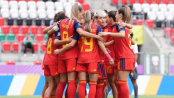 La Sub-20 arrolla a Nueva Caledonia y asegura su presencia en los octavos de final del Mundial
