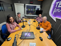 La tertulia de Claudio Acebo.   Carlos, Magdalena