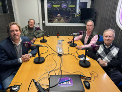 La tertulia de Claudio Acebo con Paula Fernández y Pablo Diestro.  Carlos Magdalena