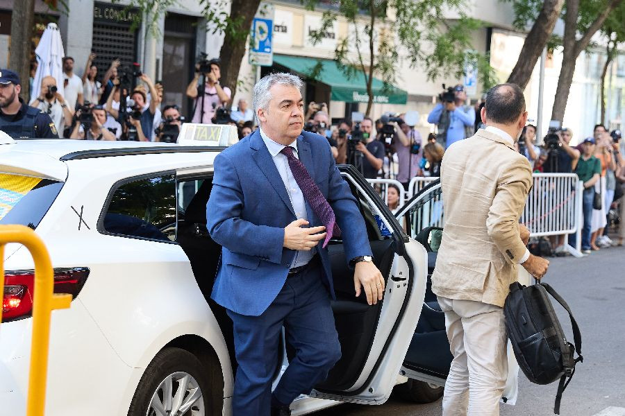 La UCO dice que Cerdán y su "entorno familiar" se beneficiaron de la empresa favorecida con los presuntos amaños