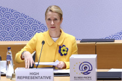 La UE pide más sanciones a Rusia para que "deje de fingir que negocia y necesite sentarse a negociar"