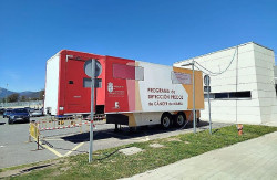 La unidad móvil de cribado de cáncer de mamá se instala en Tres Mares y atenderá a cerca de 2.500 mujeres