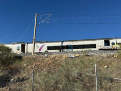 Las labores en Urda se intensifican al amanecer tras una noche en la que han trabajado m&aacute;s de 500 personas