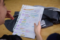 Las universidades acuerdan avanzar hacia una Selectividad m&aacute;s com&uacute;n a partir de 2026, el que no hable catal&aacute;n no puede entrar