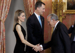 Llegó “el comandante Fainé” y mandó parar