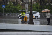 Lluvias, tormentas, calor, olas o vientos ponen ma&ntilde;ana en aviso a 10 CCAA mientras entra un frente por el norte