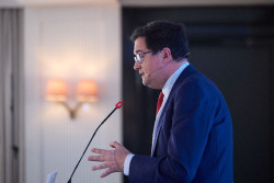 López afirma que "hay un problema con el sistema universitario" y que "son las privadas las primeras que se quejan"