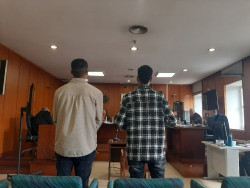 Los acusados de violar a una mujer dicen que fue "mutuo y consentido" y ella se reafirma en la agresi&oacute;n