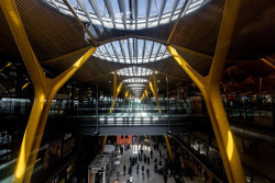 Los aeropuertos espa&ntilde;oles afrontan la Semana Santa con 70.505 vuelos y dos huelgas de handling desde hoy