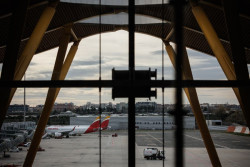 Los aeropuertos espa&ntilde;oles operar&aacute;n 4.207 vuelos en este d&iacute;a de Nochebuena, 77 movimientos m&aacute;s que un a&ntilde;o antes