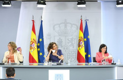 Los aficionados podr&aacute;n volver  a los estadios cuando empiece la liga