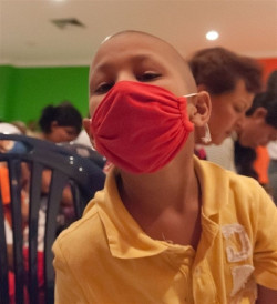 Los cient&iacute;ficos identifican una combinaci&oacute;n prometedora de inmunoterapia para el c&aacute;ncer cerebral pedi&aacute;trico