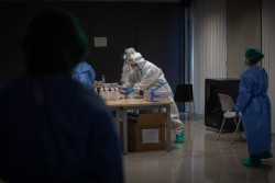  Los hospitalizados suben ligeramente un 4% a nivel nacional en la &uacute;ltima semana, aunque bajan en seis CCAA