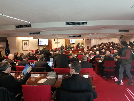 Los obispos recuerdan los 50 años de la muerte de Franco y critican la ley de memoria democrática por "polarizar"