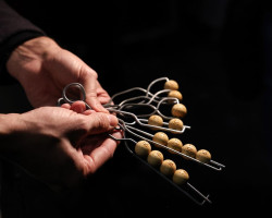  Los or&iacute;genes del sorteo de Navidad se sit&uacute;an en el del 18 de diciembre de 1812 y su denominaci&oacute;n data de 1892