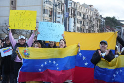 Los venezolanos concentran casi el total de las residencias por razones humanitarias concedidas en 2025 en Espa&ntilde;a