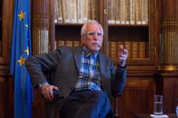 Luis Mateo D&iacute;ez, Premio Cervantes, afirma "aspirar a la nada": "Este galard&oacute;n es un l&iacute;mite"