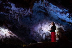 Luz Casal ofrece en El Soplao un espectáculo exclusivo cargado de sensaciones y emociones