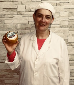 Mª Trinidad Besoy, una quesera comprometida, por Pedro Arce Díez