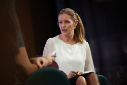 Madrid pide al Gobierno de S&aacute;nchez se haga cargo de  106 menores  tras sentencia del TS