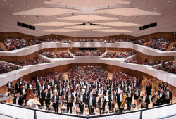 Magn&iacute;fica actuaci&oacute;n de La Dresdner Philharmonie en el Palacio de Festivales