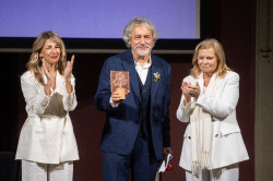 Manuel Rivas,Premio CEDRO 2025: "Sin ética ni regulación, la IA puede ser expolio del patrimonio intelectual y creativo"