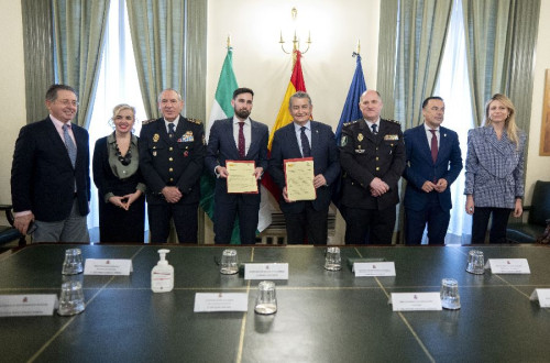 Marlaska negocia con Galicia, Aragón y Valencia, una policía descafeinada cuando antes debería igualar los sueldos de todas las policias 