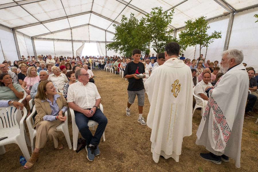 M&aacute;s de una docena de localidades c&aacute;ntabras celebran la Virgen de las Nieves