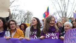 Más vacunaciones y menos manifestaciones. Por Carlos Magdalena