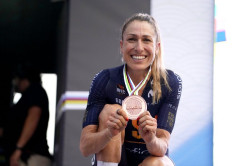 Mavi García logra un histórico bronce en la prueba en línea del Mundial