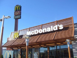 McDonald`s gana un 4,8% m&aacute;s en el segundo trimestre