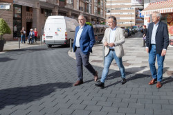 Media advierte a los colegios profesionales : "El PROT se aprobar&aacute; con o sin ellos"