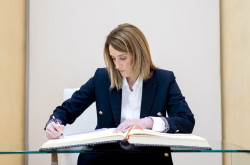 Metsola destaca que Espa&ntilde;a ha logrado que la UE sea "m&aacute;s fuerte y pr&oacute;spera": "Es la historia de un gran &eacute;xito"