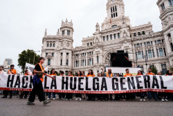 Miles de manifestantes recorren Madrid para exigir vivienda y por la huelga general: "Ganaremos esta lucha"