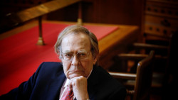 Moción de censura con TAMAMES Por Juan Goti Ordeñana Catedrático jubilado de la Universidad de Valladolid