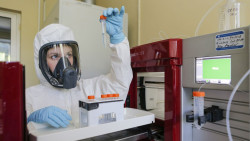  Moderna confirma la eficacia de su vacuna al 94% 