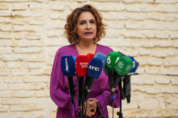 Montero amenaza a Ábalos 