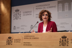 Montero dice que el sistema de financiaci&oacute;n respeta la ordinalidad para Catalu&ntilde;a, pero no lo garantiza en otras CCAA