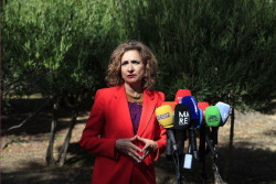 Montero no ofrece a los agentes de la GC armas de guerra para combatir a los narco