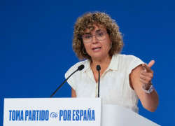 Montserrat (PPE) sobre las ministras socialistas ante el caso Salazar: "Como mujeres les avergüenza"