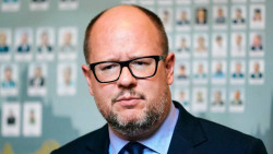 Muere el alcalde de la ciudad polaca de Gdansk tras ser apuñalado en un concierto