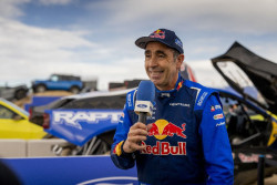 Nani Roma, en Madring con el Raptor: "Ser&iacute;a divertid&iacute;simo e incre&iacute;ble ver un coche del Dakar en el circuito"