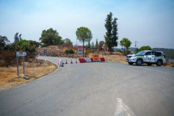 Once carreteras contin&uacute;an cortadas por el incendio de Niebla y se reabre dos tramos en Huelva