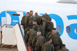 Parte la primera rotación con 200 militares del contingente con misión de la OTAN en el flanco este de Europa