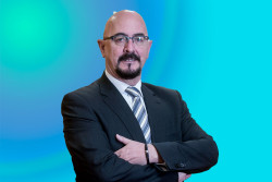 Pascual defiende que el Plan de Salud Digital abre "muchas puertas" hacia una medicina m&aacute;s preventiva y predictiva