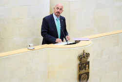 Pascual dice que Reinosa va a tener "el mejor" centro de salud de  Cantabria