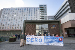 Pascual se suma al Foro Sanitario de Cantabria en la concentración contra las agresiones a los profesionales sanitarios