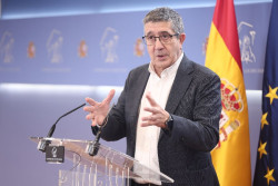 Patxi L&oacute;pez, la voz de su amo, admite que Ceuta "est&aacute; lejos de la normalidad" pero defiende que el Gobierno "reaccion&oacute;"